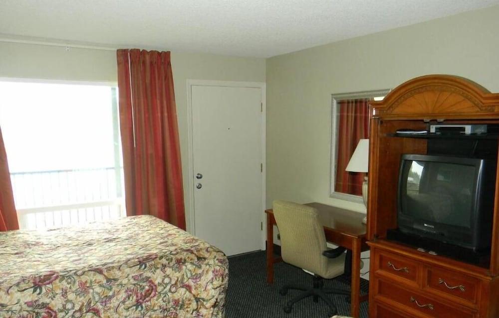 Motel Lakeview 2*